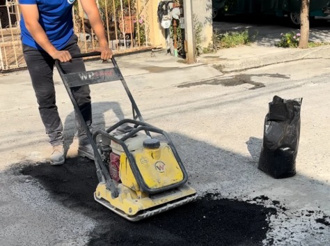 Servicio de bacheo y reparación de pavimentos